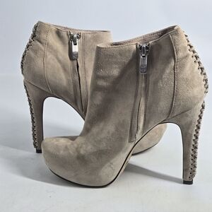 Vince Camuto Booties Tan Suede Lesther Cannon Chain 7